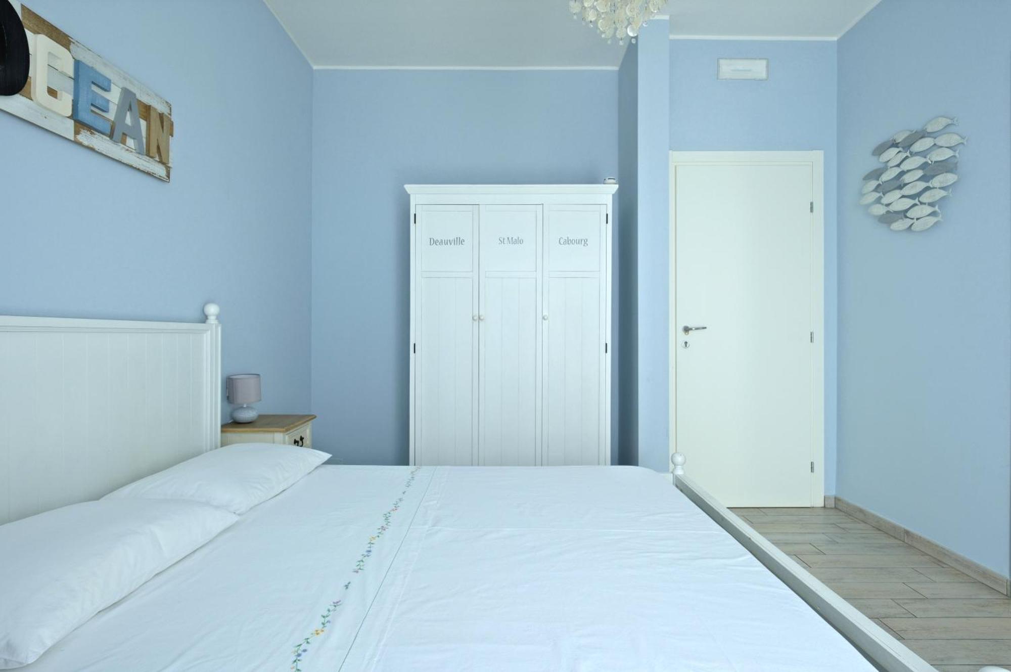 Alla Scaletta - Stanze Con Bagno Privato E Wifi A Pochi Passi Dal Duomo ミランドラ エクステリア 写真